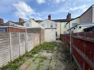 Property for Auction in East Anglia - 262 St. Peters Street, Lowestoft, Suffolk NR32 2NA
