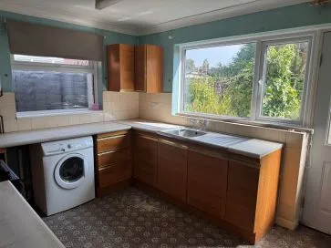 Property for Auction in East Anglia - 58 West Elloe Avenue, Spalding, Lincolnshire PE11 2BH