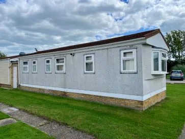 Property for Auction in East Anglia - 3 Meadow View Park, St. Osyth Road, Little Clacton, Clacton-On-Sea, Essex CO16 9NN