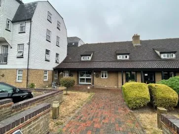 Property for Auction in East Anglia - Flat 3, Lucam Lodge, The Garners, Rochford, Essex SS4 1DS
