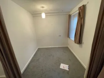 Property for Auction in East Anglia - Flat 3, Lucam Lodge, The Garners, Rochford, Essex SS4 1DS
