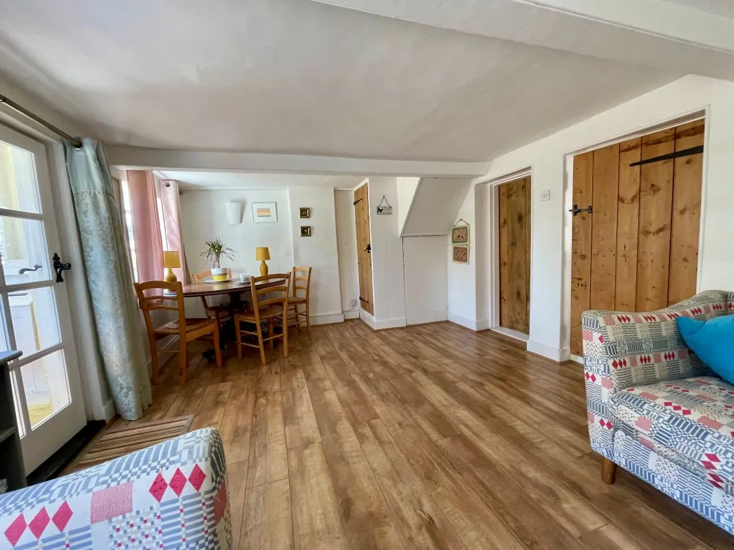 1 Hyde Park Corner, Woodbridge, Suffolk, IP12 2AZ - Online Auctions