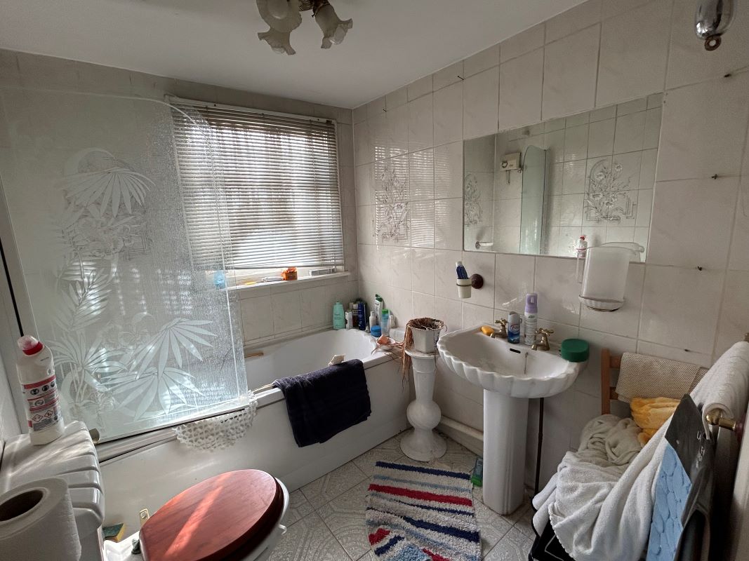 Barking Road, Plaistow, E13 8HL - Online Auctions
