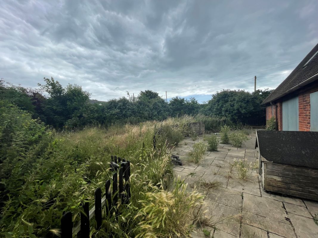 The Barn Foulmead Farm, Sandwich Road, Deal, Kent, CT14 0AS - Online Auctions