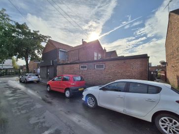 Property for Auction in Hull & East Yorkshire - 175-177 Newland Avenue, Hull, East Yorkshire