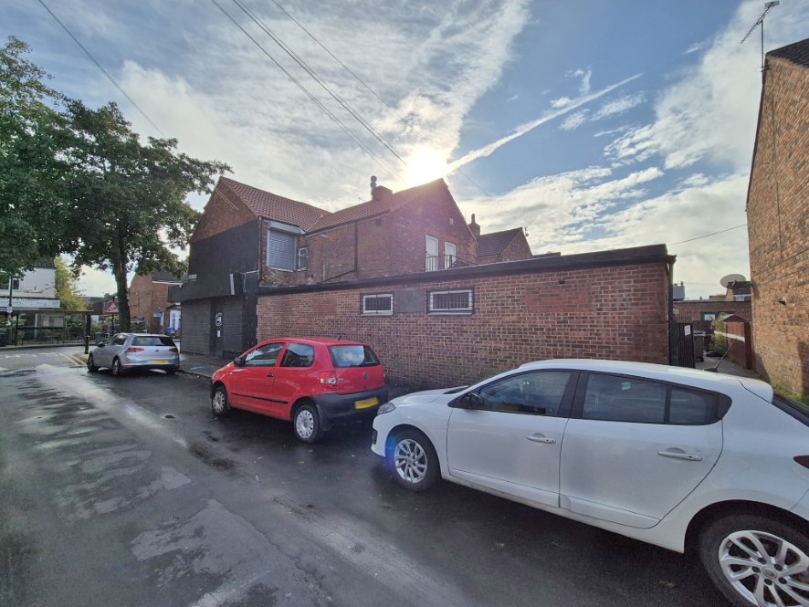 Property for Auction in Hull & East Yorkshire - 175-177 Newland Avenue, Hull, East Yorkshire