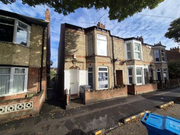 Property for Auction in Hull & East Yorkshire - 104 Goddard Avenue, Hull, East Yorkshire