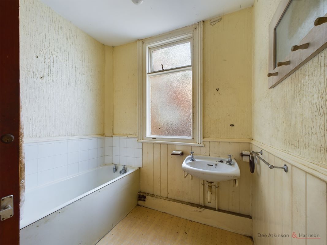 Tennyson Avenue, Bridlington, East Riding of Yorkshire, YO15 2EU - Online Auctions