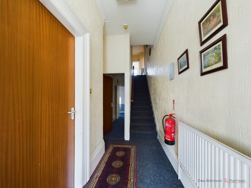 Tennyson Avenue, Bridlington, East Riding of Yorkshire, YO15 2EU - Online Auctions