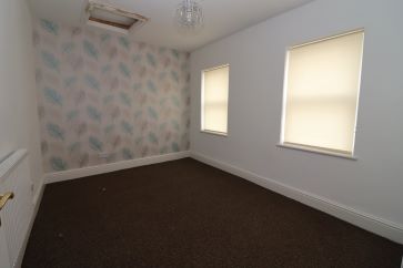 Property for Auction in Hull & East Yorkshire - 5 South Street, Scarborough, North Yorkshire