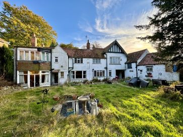 Property for Auction in Hull & East Yorkshire - The Pillars, 32 Westgate, Hornsea, East Yorkshire