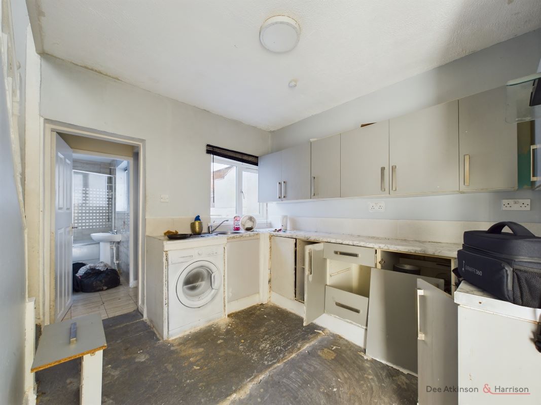 Barnsley Street, Hull, East Yorkshire, HU8 7SA - Online Auctions