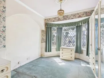Property for Auction in Hull & East Yorkshire - 126 Hall Road, Hull, East Riding of Yorkshire HU6 8SB