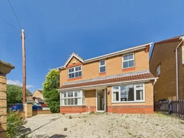 Property for Auction in Hull & East Yorkshire - 1 Blackhall Close, Kingswood, Hull, East Riding of Yorkshire HU7 3HN