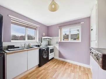 Property for Auction in Hull & East Yorkshire - 21 Winteringham Walk, Cottingham, East Riding of Yorkshire HU16 5HL