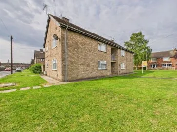 Property for Auction in Hull & East Yorkshire - 21 Winteringham Walk, Cottingham, East Riding of Yorkshire HU16 5HL