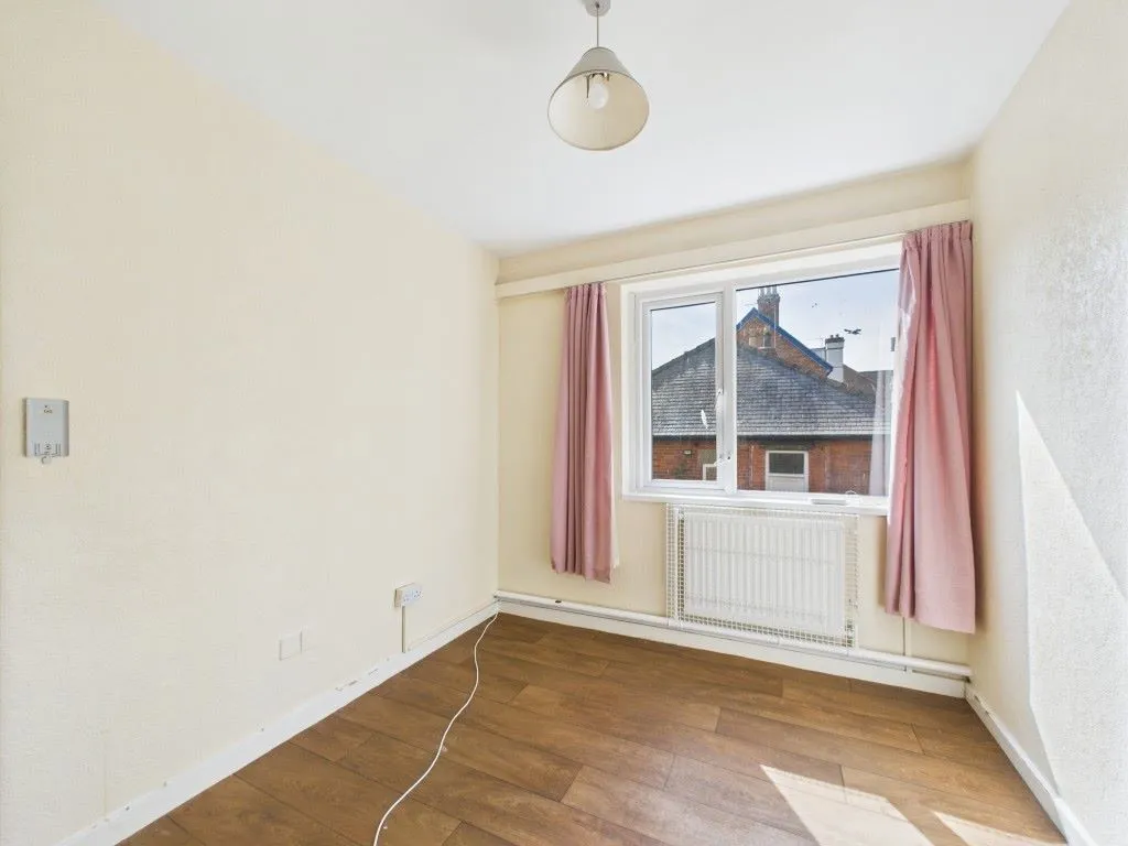 The Sandy Lane Hotel Residential Care Home, 33 Sands Lane, Bridlington, East Yorkshire, YO15 2JG - Online Auctions