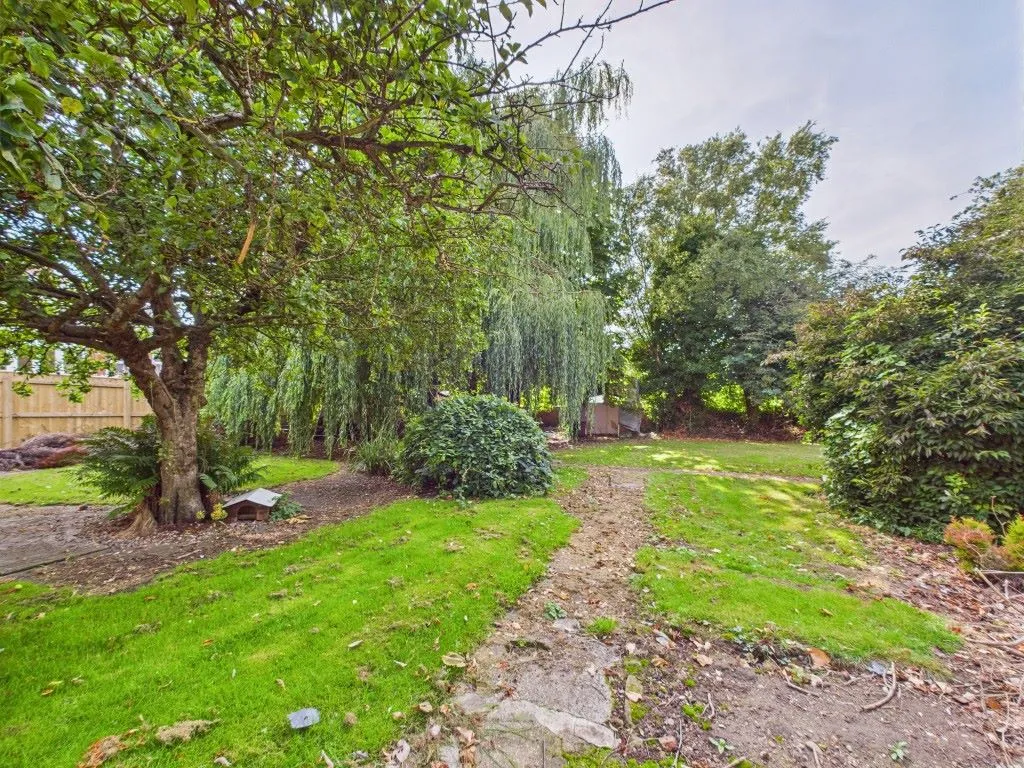 The Sandy Lane Hotel Residential Care Home, 33 Sands Lane, Bridlington, East Yorkshire, YO15 2JG - Online Auctions