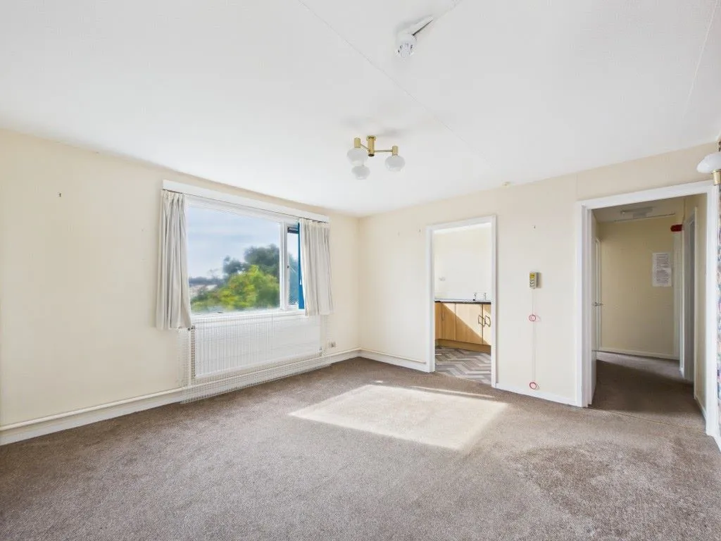 The Sandy Lane Hotel Residential Care Home, 33 Sands Lane, Bridlington, East Yorkshire, YO15 2JG - Online Auctions