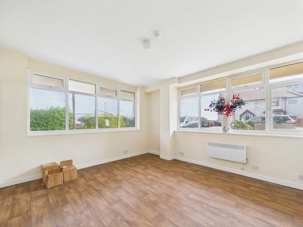The Sandy Lane Hotel Residential Care Home, 33 Sands Lane, Bridlington, East Yorkshire, YO15 2JG - Online Auctions
