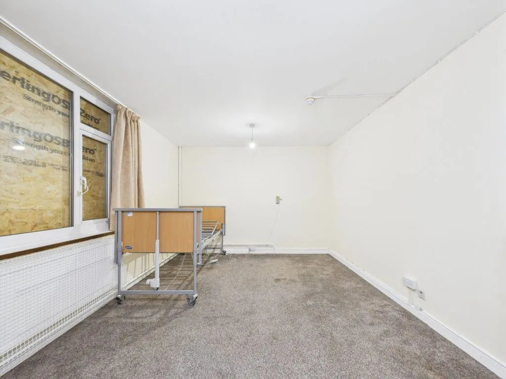 The Sandy Lane Hotel Residential Care Home, 33 Sands Lane, Bridlington, East Yorkshire, YO15 2JG - Online Auctions