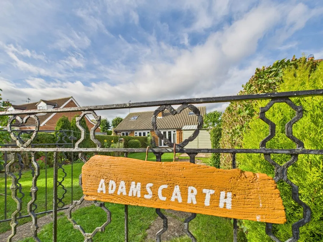 Adam Scarth, Main Street, Staxton, Scarborough, North Yorkshire, YO12 4RZ - Online Auctions