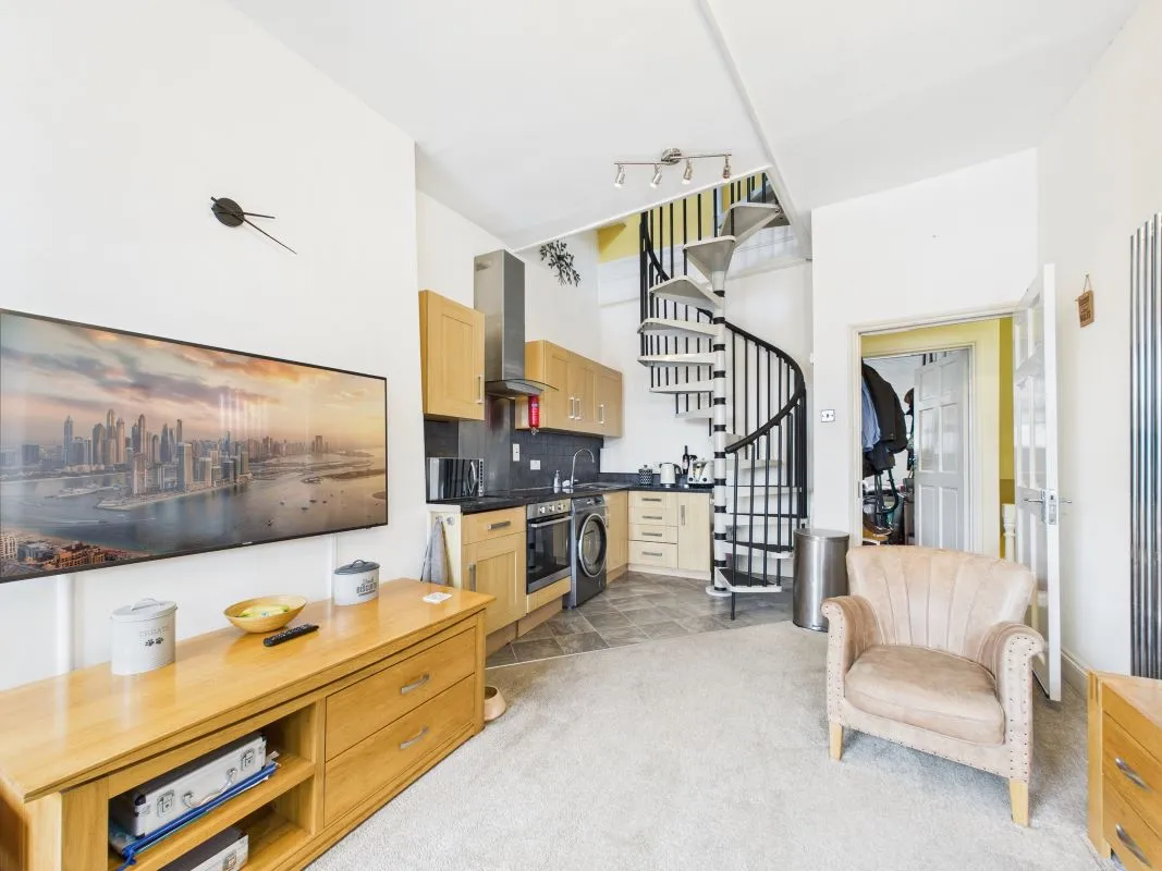 Beverley Road, Hull, East Yorkshire, HU3 1UP - Online Auctions