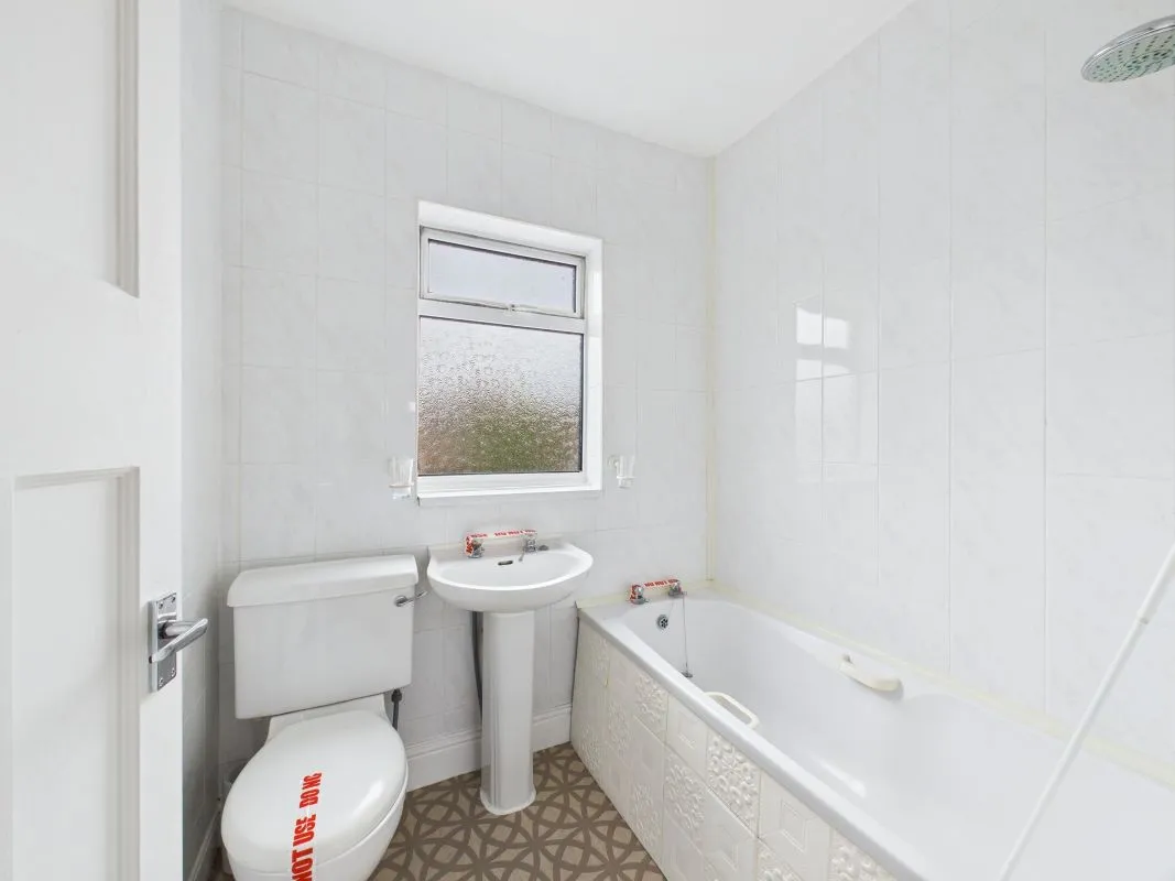 Hayburn Avenue, Hull, East Yorkshire, HU5 4NA - Online Auctions