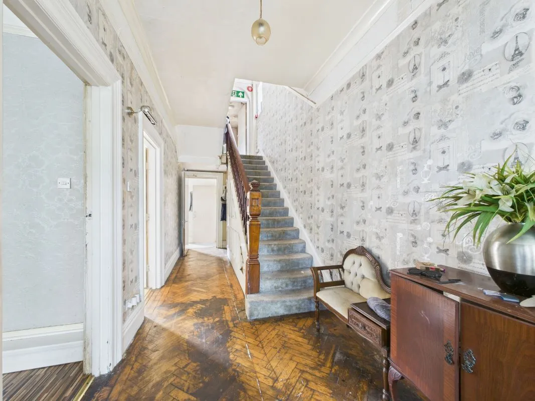 Station Avenue, Bridlington, East Yorkshire, YO16 4LZ - Online Auctions