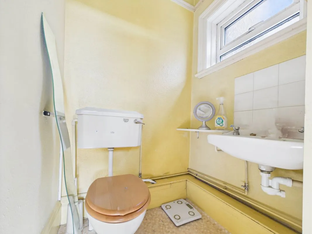 Station Avenue, Bridlington, East Yorkshire, YO16 4LZ - Online Auctions