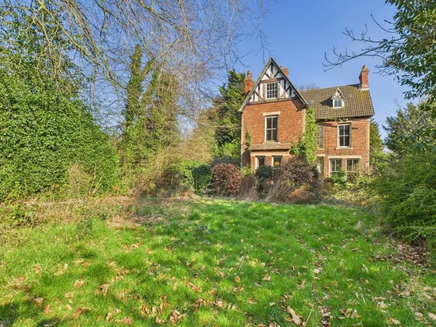 Property for Auction in Hull & East Yorkshire - The Gables, Station Walk, Cottingham, East Yorkshire