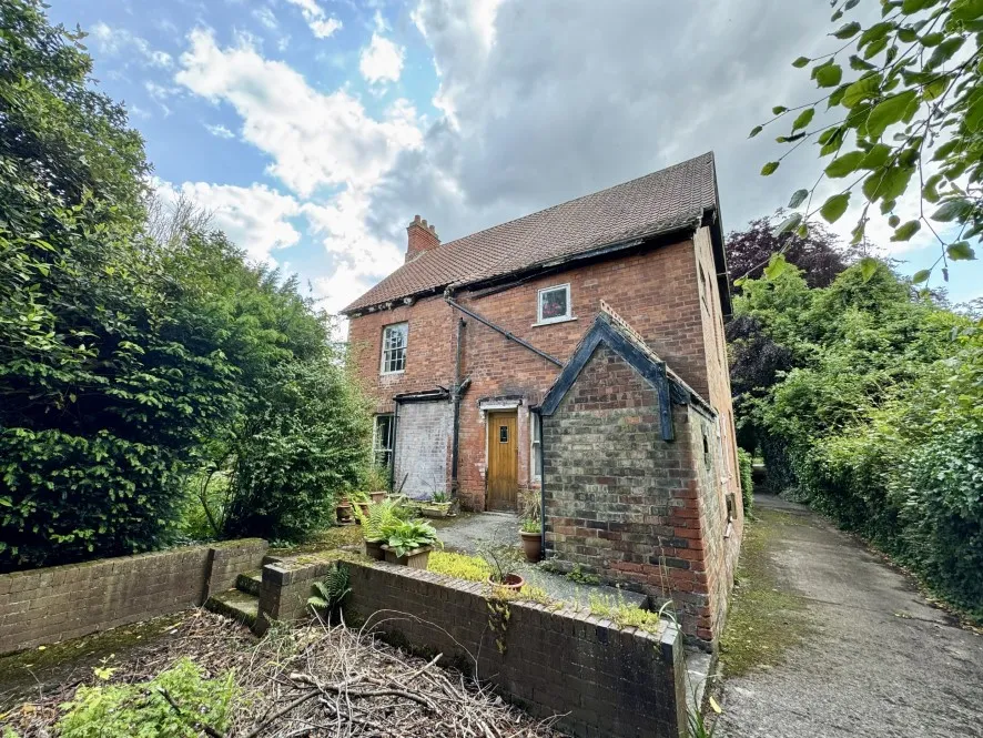 Property for Auction in Hull & East Yorkshire - The Gables, Station Walk, Cottingham, East Yorkshire