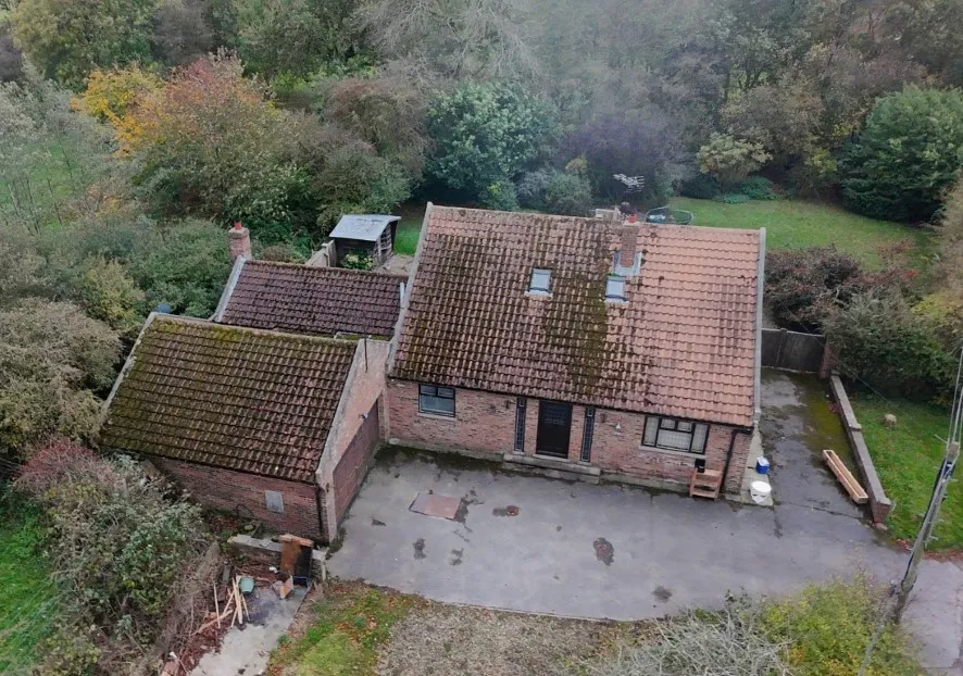 Property for Auction in Hull & East Yorkshire - Mole House, Foston-on-the-Wolds, East Yorkshire