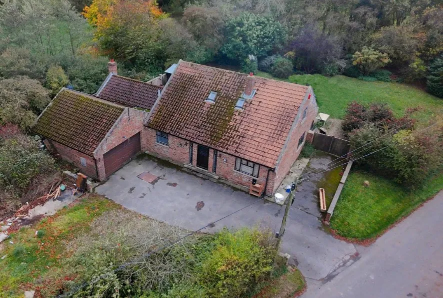 Property for Auction in Hull & East Yorkshire - Mole House, Foston-on-the-Wolds, East Yorkshire