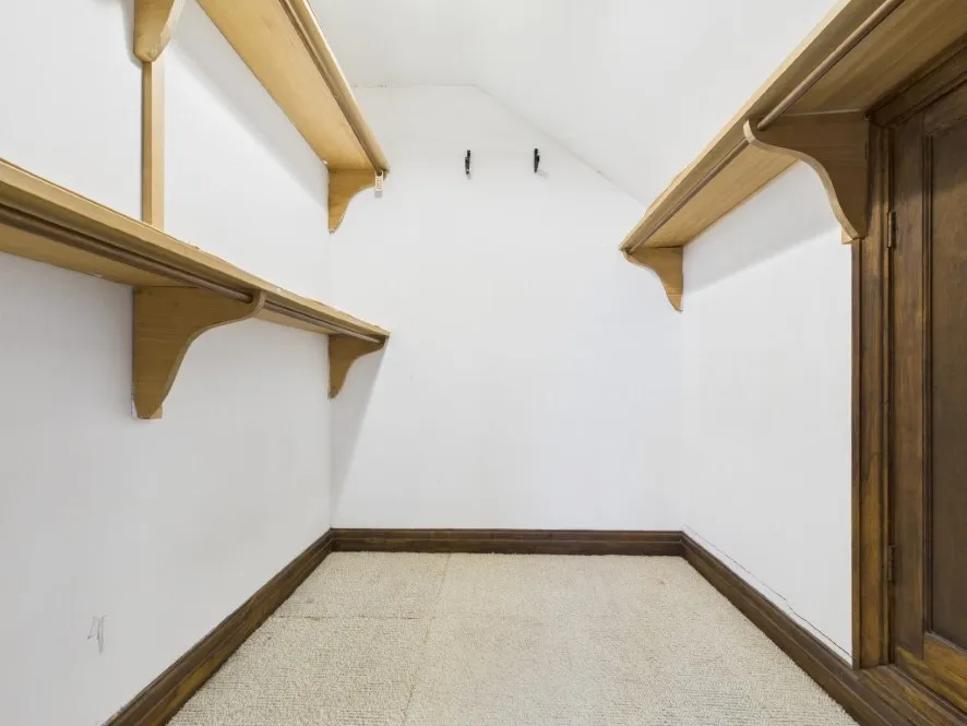 Property for Auction in Hull & East Yorkshire - Mole House, Foston-on-the-Wolds, East Yorkshire