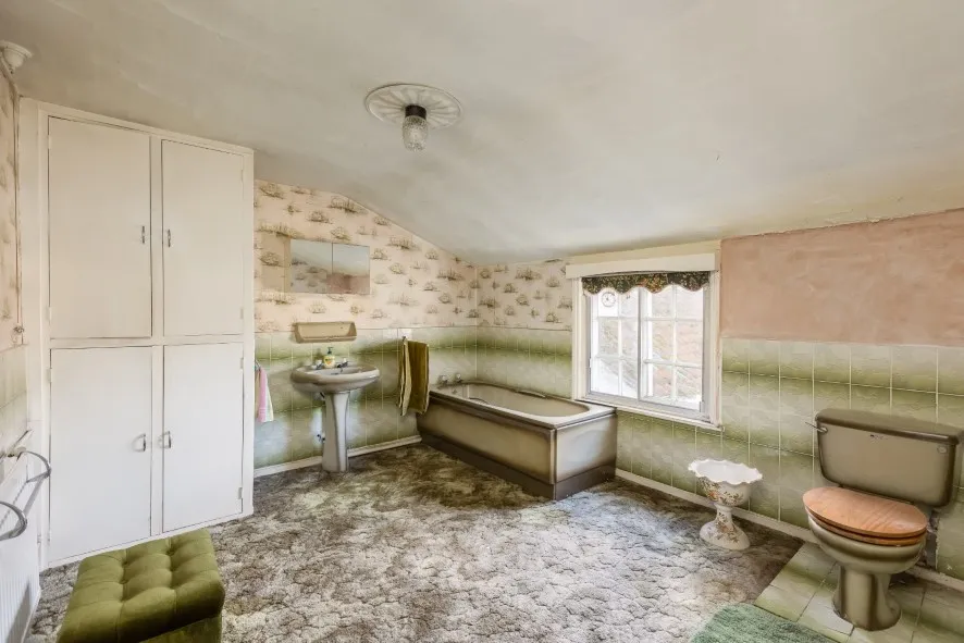 Property for Auction in Hull & East Yorkshire - Holme Field House, Front Street, Burton Fleming, East Yorkshire