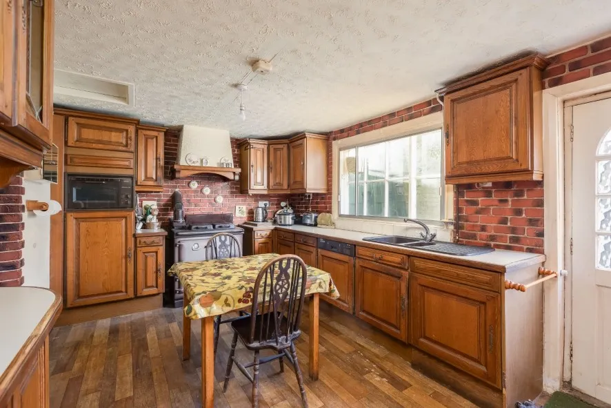 Property for Auction in Hull & East Yorkshire - Holme Field House, Front Street, Burton Fleming, East Yorkshire