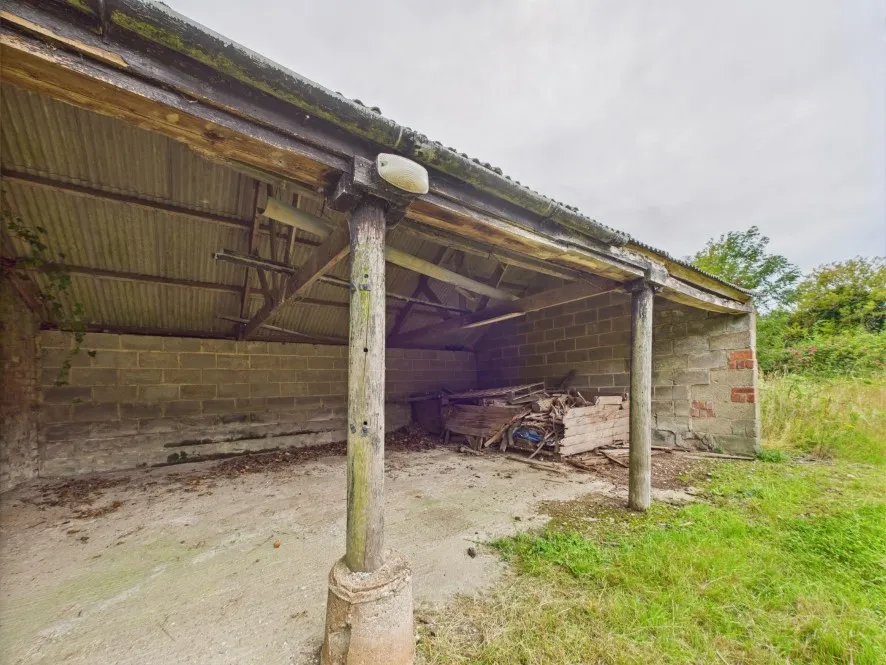 Property for Auction in Hull & East Yorkshire - Holme Field House, Front Street, Burton Fleming, East Yorkshire