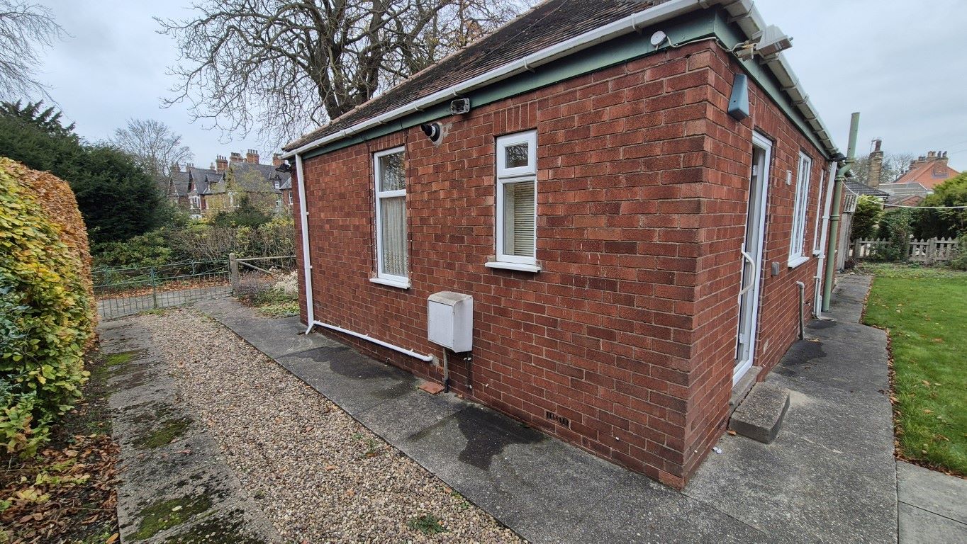 Church Close, Sutton-on-Hull, Hull, East Yorkshire, HU7 4TQ - Online Auctions
