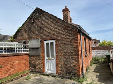 Property for Auction in Hull & East Yorkshire - Storage Unit, Rear of 283 Grimsby Road, Cleethorpes, Lincolnshire