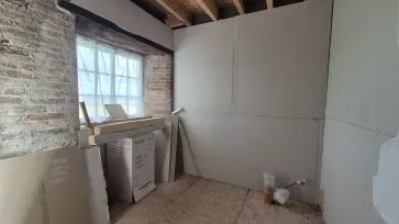 Property for Auction in Hull & East Yorkshire - Haltemprice Priory Farmhouse, Abbey Lane, Hull, Hull HU10 6FX
