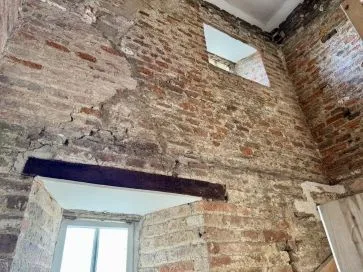 Property for Auction in Hull & East Yorkshire - Haltemprice Priory Farmhouse, Abbey Lane, Hull, Hull HU10 6FX