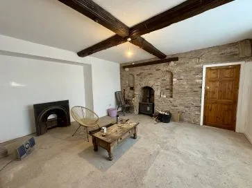 Property for Auction in Hull & East Yorkshire - Haltemprice Priory Farmhouse, Abbey Lane, Hull, Hull HU10 6FX