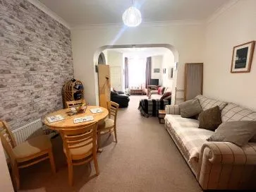 Property for Auction in Hull & East Yorkshire - Flat 3, 10-11 Albemarle Crescent, Scarborough, North Yorkshire YO11 1XS