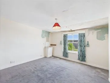 Property for Auction in Hull & East Yorkshire - 7 Blands Cliff, Scarborough, North Yorkshire YO11 1NR