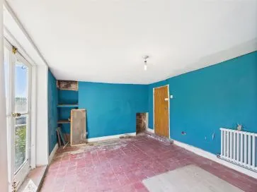 Property for Auction in Hull & East Yorkshire - 7 Blands Cliff, Scarborough, North Yorkshire YO11 1NR