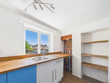 Property for Auction in Hull & East Yorkshire - 7 Blands Cliff, Scarborough, North Yorkshire YO11 1NR