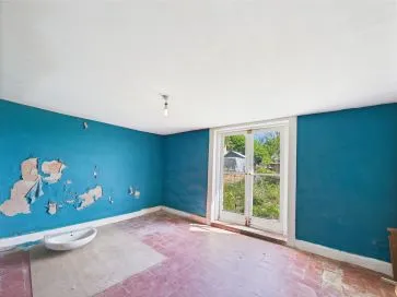 Property for Auction in Hull & East Yorkshire - 7 Blands Cliff, Scarborough, North Yorkshire YO11 1NR