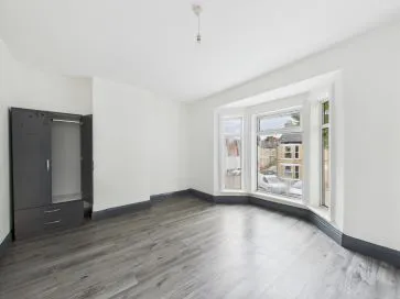 Property for Auction in Hull & East Yorkshire - 104 Goddard Avenue, Hull, Hull HU5 2BA