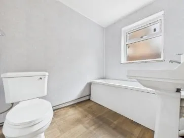 Property for Auction in Hull & East Yorkshire - 104 Goddard Avenue, Hull, Hull HU5 2BA